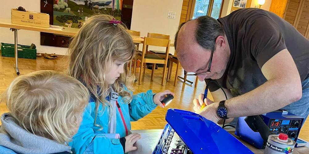 An der ReparierBar vom 13. Januar 2024 in Schiers.