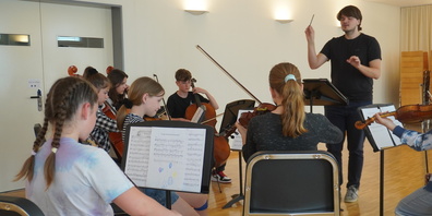 Das Orchester probt seit über einem halben Jahr intensiv unter der Leitung von Johannes Herzog.