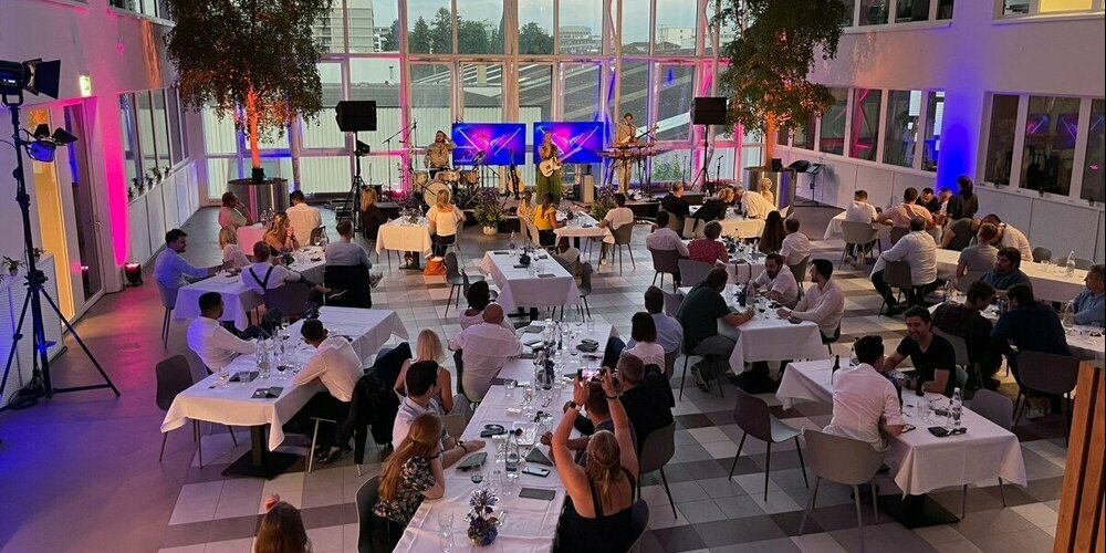 Blick in das Atrium während einem Konzert