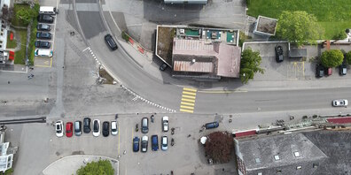 Der Motorradfahrer konnte sich selbständig in ärztliche Behandlung begeben. 