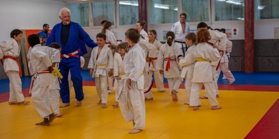 Der erfahrene Judomeister Franz Kofler trainierte mit den Kreuzlinger Judokas.