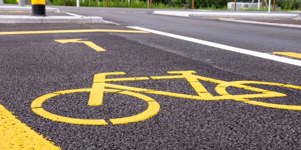 Während der Veloprüfung sind grössere Schülergruppen im Verkehr unterwegs. Verkehrsteilnehmende werden um Rücksichtnahme und Vorsicht gebeten. (Symbolbild)