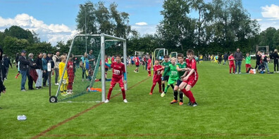Die 60 Teams boten sich auf der Rheinauen harte aber faire Kämpfe.