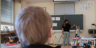 SP-Kantonsratsmitglieder fordern eine Reduzierung der wöchentlichen Unterrichtszeit für Klassenlehrpersonen. (Symbolbild)