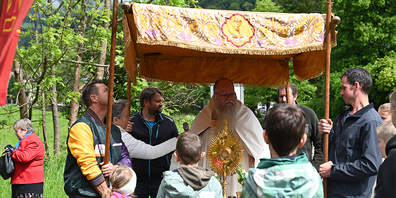 Fronleichnamprozession in Vorderthal. 