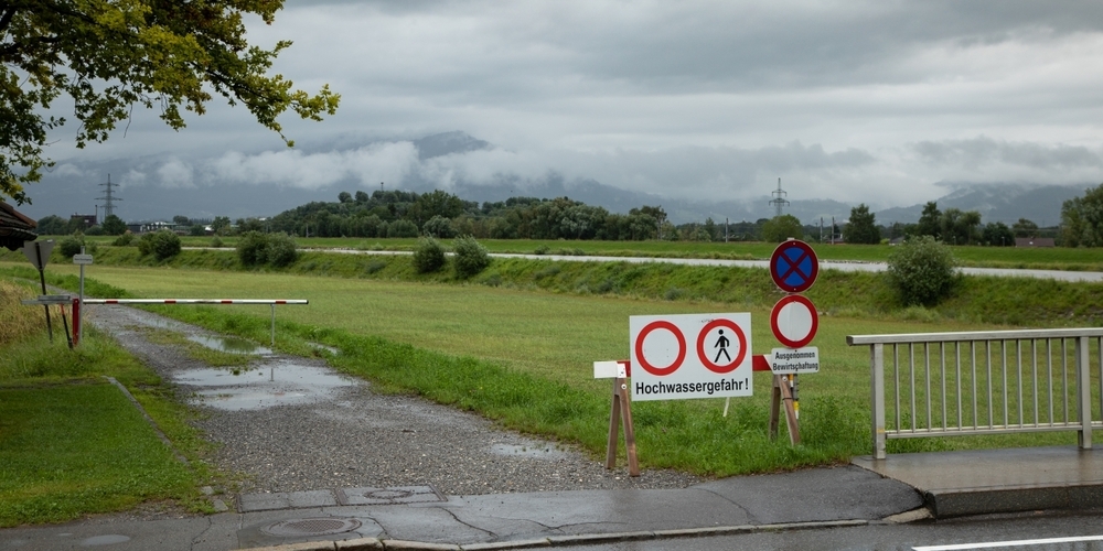 Die Bevölkerung wird gebeten, sich an die Sperrungen zu halten. 
