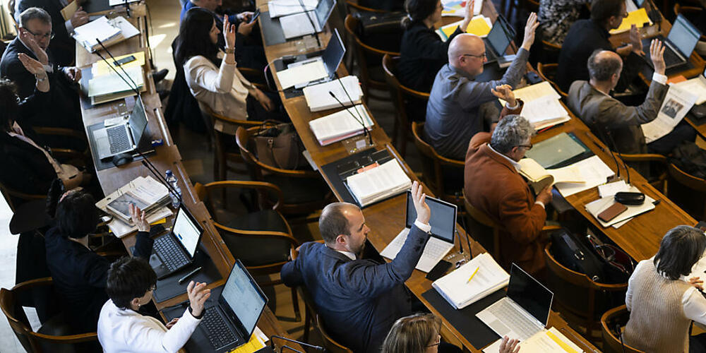 Der St. Galler Kantonsrat diskutierte am Dienstag erneut über die Umsetzung der Pflegeinitiative. (Archivbild)