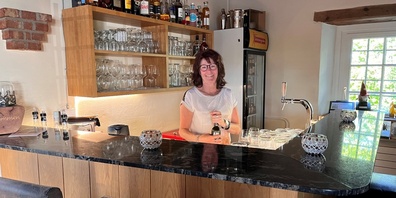 Karin Braun hat das Hirschenhüsli übernommen und bedient Gäste von Mittwoch bis Samstag.
