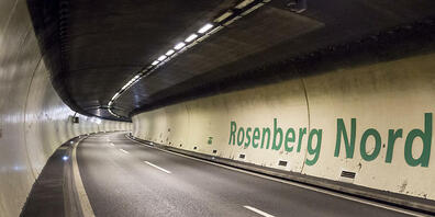 Die Autobahn A1 führt unter der Stadt St. Gallen durch den Rosenbergtunnel. (Archivbild)