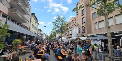 Die Flawiler Bahnhofstrasse wurde am 7. Juni 2024 zur Festmeile.