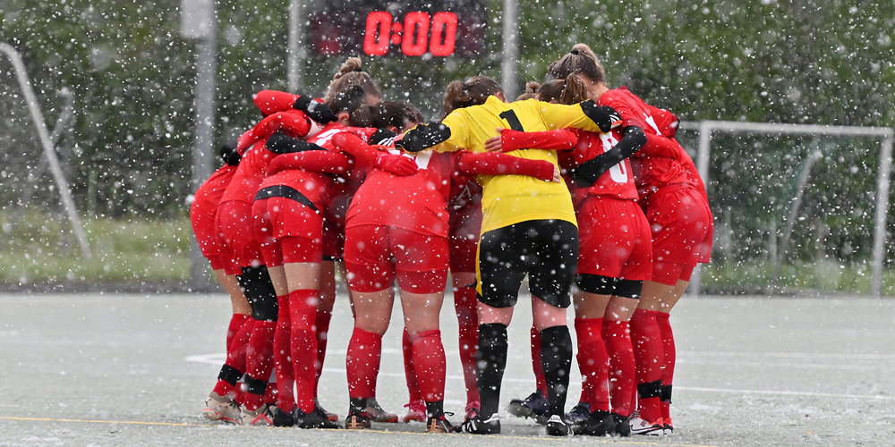 Wieder wie im Winter: Die Frauen des FCLA müssen nach der 1:3-Niederlage gegen Höngg noch enger zusammenstehen, um das Ziel «Ligaerhalt» aus eigenen Kräften zu schaffen.