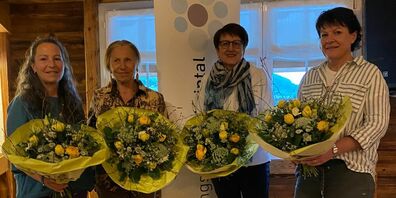 v.l.n.r.: Barbara Knuchel (abtretende Vermittlerin), Annelies Langenauer (25-Jahr-Jubiläum), Rita Engler und Cornelia Ritter (abtretende Revisorinnen)