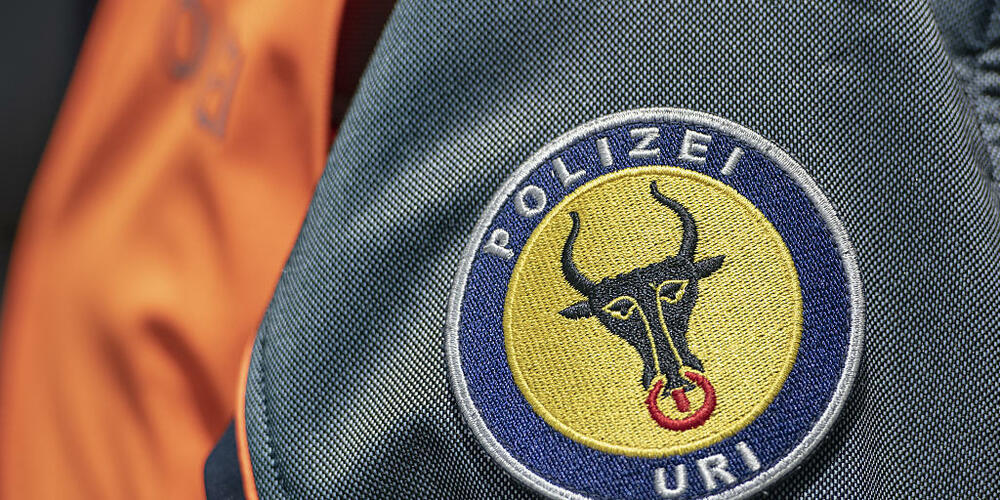 Bei einem Polizisten der Kantonspolizei Uri hat sich ein Schuss aus einer Dienstwaffe gelöst. (Symbolbild)