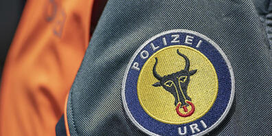 Bei einem Polizisten der Kantonspolizei Uri hat sich ein Schuss aus einer Dienstwaffe gelöst. (Symbolbild)