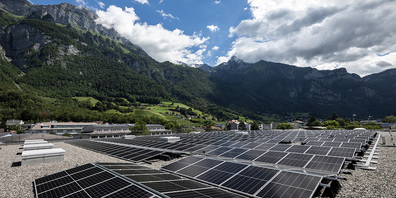 PV-Anlage auf der Halle am See: Auch der Veranstaltungsort des Energietages ist für die Zukunft gerüstet.