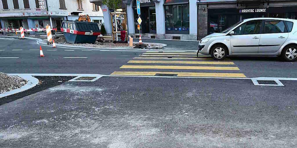 In Rorschach SG wurde eine Frau beim Zusammenstoss mit einem Auto schwer verletzt.