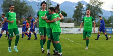 Räbschter Torjubel nach dem 1:0 durch Baumgartner. 