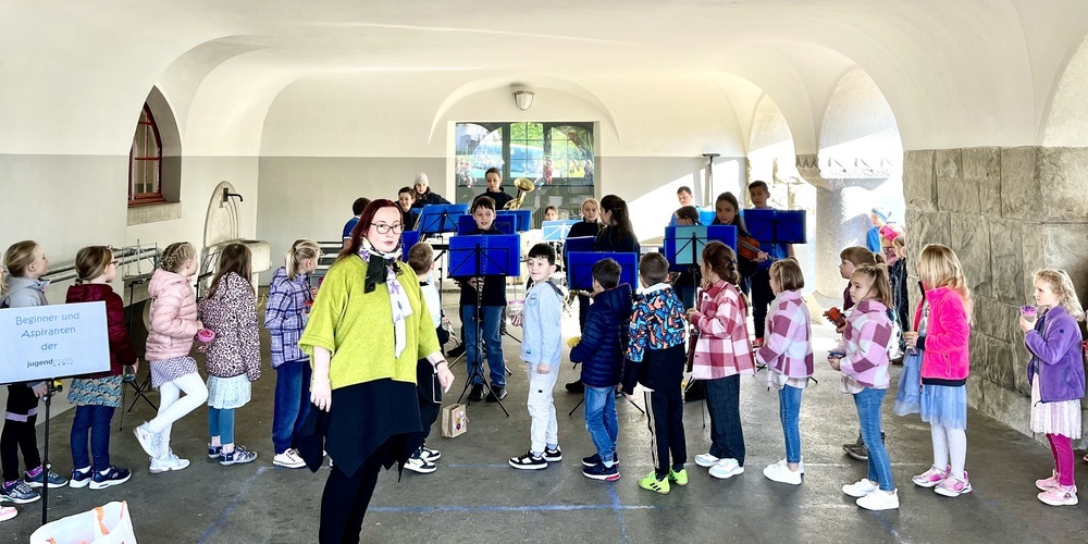 Die Musikschule Uzwil durfte zahlreiche kleine und grosse Besucher begrüssen.