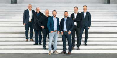 Die beiden Hauptverantwortlichen mit dem Verwaltungsrat: (v.l.) Urs Vetter, Josef Vetter, Edi Vetter, Francisco Vetter, Romeo Vetter, Dr. Roland Keller, Martin Grob