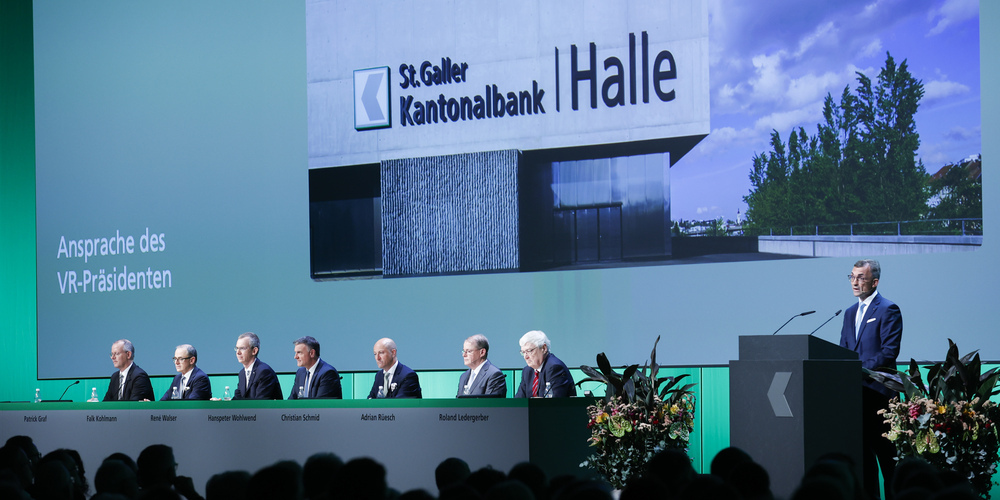 Verwaltungsratspräsident Roland Ledergerber sprach vor 4'616 Aktionären.