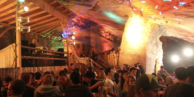 Ein Kracher nach dem anderen: Am ersten Juli-Wochenende wird der Tiergartenhügel zur Partyhochburg.