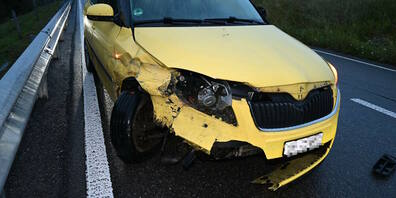 Nach dem zweiten Unfall war das Auto nicht mehr fahrbar.