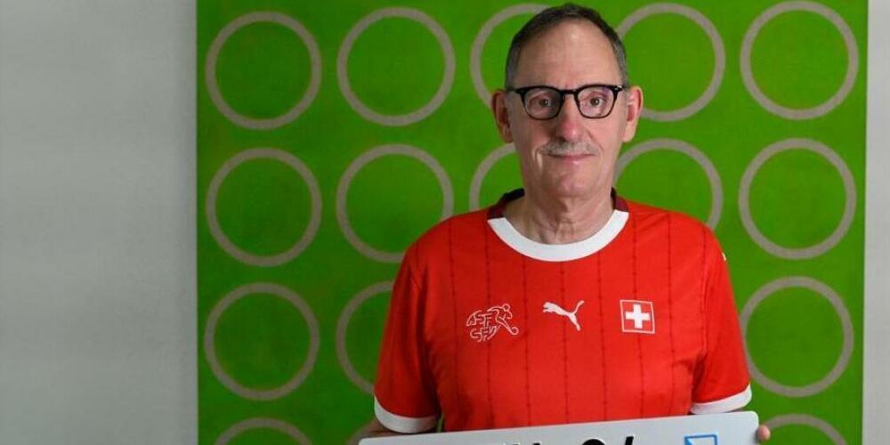 Der Zürcher Sicherheitsdirektor Mario Fehr und das begehrte Autokennzeichen.