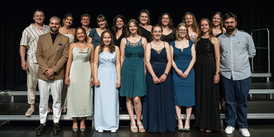 Frisch diplomiert und glücklich: Die anwesenden Lehrerinnen und Lehrer mit Bezug zum Sarganserland.