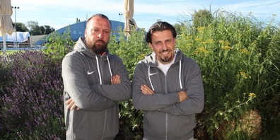  Trainer Kürsat Ortancioglu und Bujar Emini, designierter Präsident FCK freuen sich auf die neue Fussballsaison.