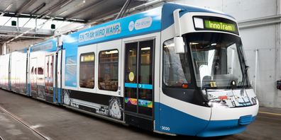Das InnoTram ist Versuchslabor und reguläres Fahrgasttram zugleich.