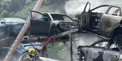 Der Lastwagen hielt in einem Baustellenbereich in Soazza GR an, als der Brand ausbrach.