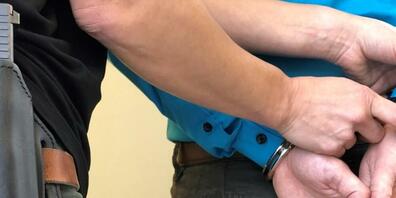 Der mutmassliche Sexualstraftäter chattete mit einem Polizisten, der sich als junges Mädchen ausgab.
