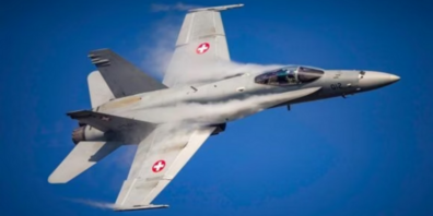 Das Super Puma Display Team und das Hornet Solo Display Team (Bild: F/A-18C) der Schweizer Luftwaffe sorgen für Staunen – und Fluglärm.