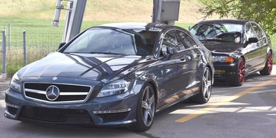 Über das Pfingstwochenende kontrollierte die Kantonspolizei St.Gallen diverse Autoposer, deren Autos technisch verändert wurden.