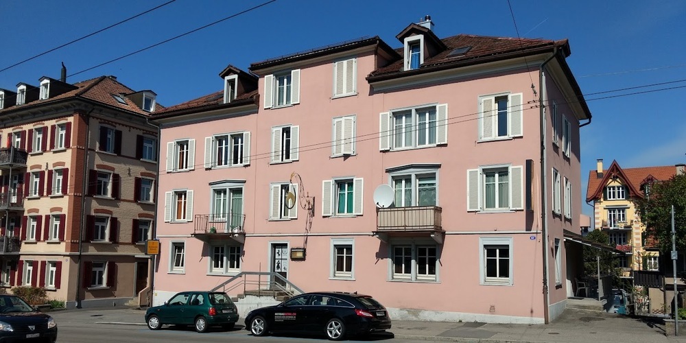 Das Hotel Rössli an der Zürcher Strasse