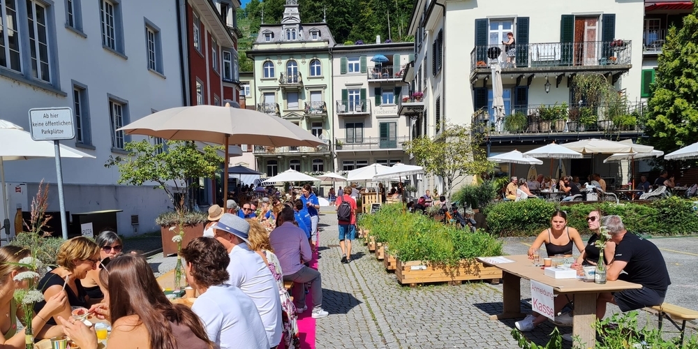 Unter dem Motto «Weesen isst …» verwandelt sich der Marktplatz in einen Ort der kulinarischen Entdeckungen und des geselligen Beisammenseins.