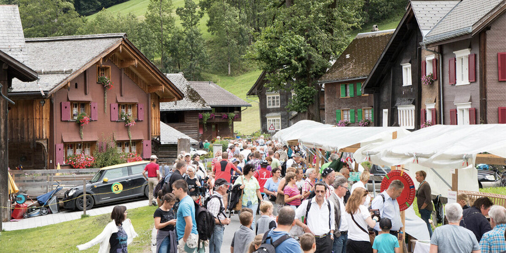 Einzigartige Einkaufsmöglichkeit: Am Spezialitäten- und Handwerkermark findet man handwerklich hergestellte Produkte, die man anderswo kaum zu sehen bekommt.