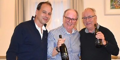Im Bild v.l.: Raphael Zahner (Präsident OEV), Andy Plüss und Theo Seger.