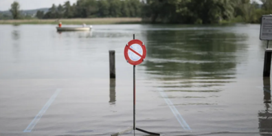 Der Pegel des Bodensees steht wieder sehr hoch. (Archivbild)