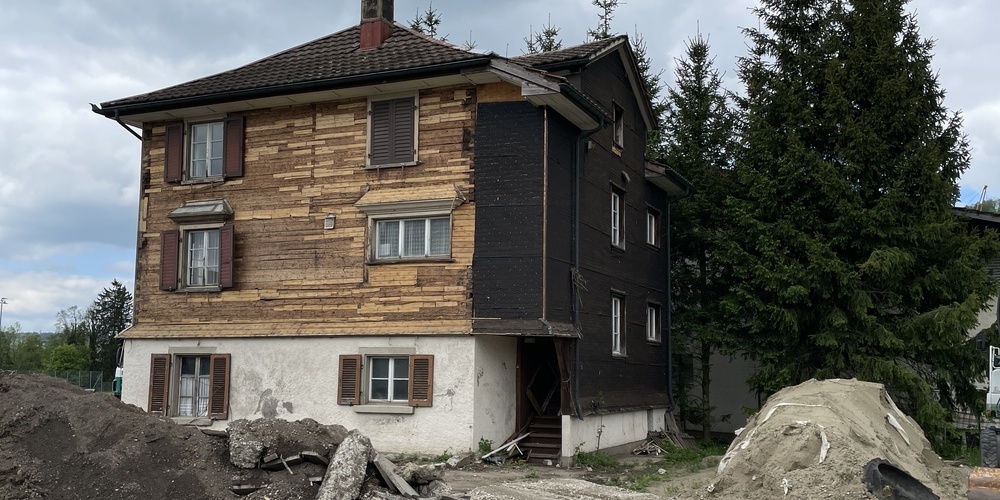 Für den Abbruch freigegeben: Das Haus an der Flawilerstrasse 24.