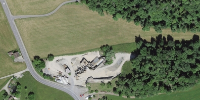 Orthofoto Gebiet Sonnenfeld: Während der Bearbeitung der Einsprachen durch die Gemeinde ändert der Kanton die «Spielregeln» und zwingt das Projekt auf Feld eins.