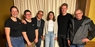 Im Bild eine willkürliche Auswahl von Mitliedern der Guggemusig Räbafäger. 