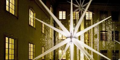 Die Weihnachtsbeleuchtung der Stadt in der Form eines Sterns ist eines der Elemente der "Sternenstadt", die nun neu konzipiert werden soll. (Archivbild)