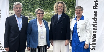 (v.l.) Thomas Zeltner, Präsident SRK; Ursula Forrer, Präsidentin SRK Kanton St.Gallen; Erbprinzessin Sophie von und zu Liechtenstein, Präsidentin Liechtensteinisches Rotes Kreuz; Barbara Dürr, Präsidentin des St.Galler Kantonsrats.