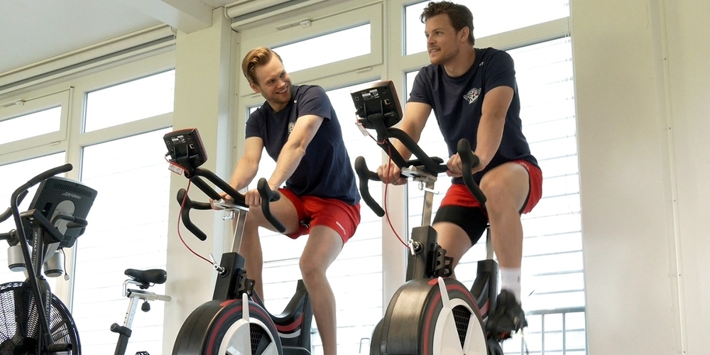 Rappis schwedische Neuzugänge beim Testing: (v.l.) Verteidiger Jacob Larsson und Stürmer Malte Strömwall.