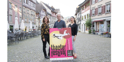 Die Festivalleitung: Katja Baumann (l.), Simon Gisler sowie Leila Hubmann freuen sich auch dieses Jahr ein reichhaltiges Programm am nordArt anbieten zu können.