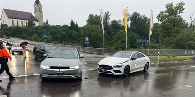 An den beiden Autos entstand Sachschaden.