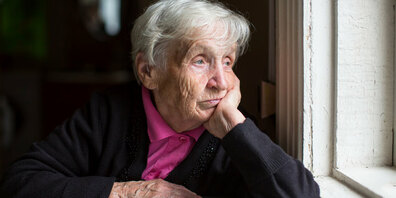 Symbolbild: Viele ältere Menschen waren während Corona isoliert und einsam