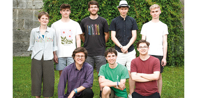 Sie bringen das Jugendparlament Schaffhausen wieder zum Leben: Lara Damiano, Dimitrij Ruh, Noel Wangler, Nicolas Hirt, David Vögeli (o.v.l.), Maxim Mäder, Aaron Junker und David Ruh (u.v.l.) laden am kommenden Sonntag zur Versammlung ein.
