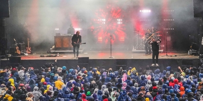 Zu den Highlights des Sound-of-Glarus-Abendprogramms am Samstag zählte der Auftritt von Baschi. Ein Festival-Dauergast war der Regen.